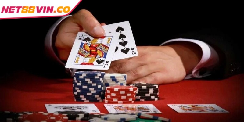 Cách đoán nước bài Catte bằng việc ghi nhớ các quân đối thủ vừa đánh